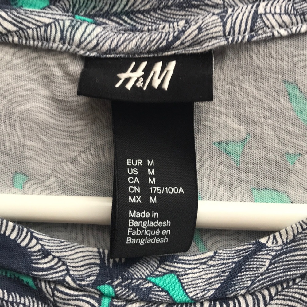 H&M Patterned Shirt - Picture 2 of 4